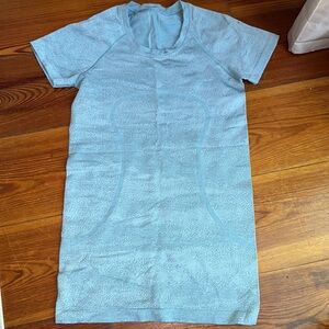 light blue lululemon swiftly tech